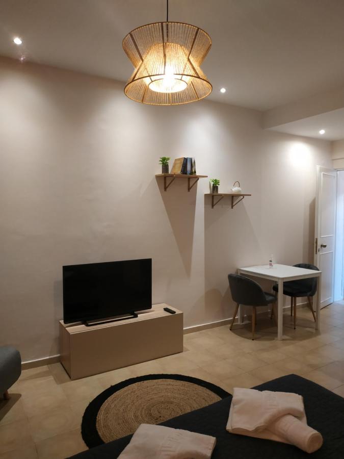 Elthimia'S Apartment Poros Town Exterior foto